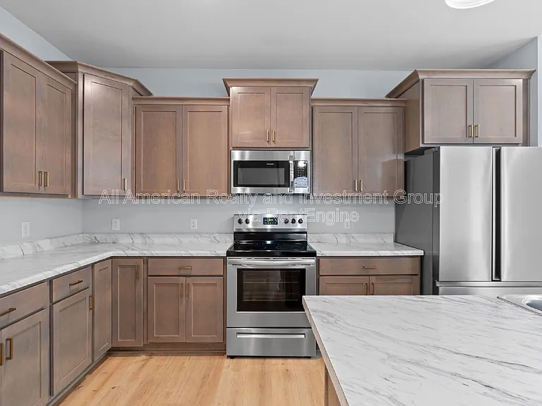 181 Johnson Ct — Photo 11