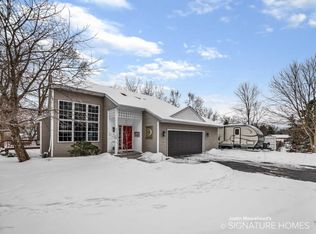 3020 3 Mile Rd NE, Grand Rapids, MI 49525