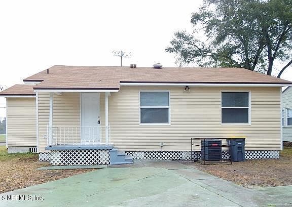 2nd image of 6912 Bloxham Ave