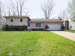 2670 Heathcliff St SE, Grand Rapids, MI 49546