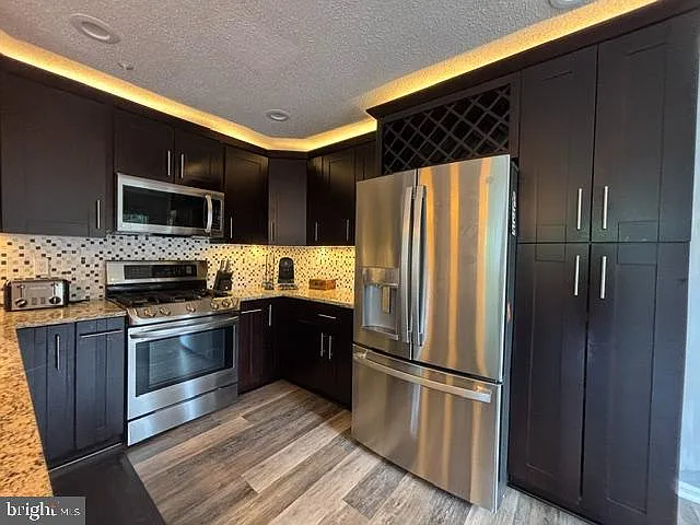 10148 Vanderbilt Cir — Photo 11