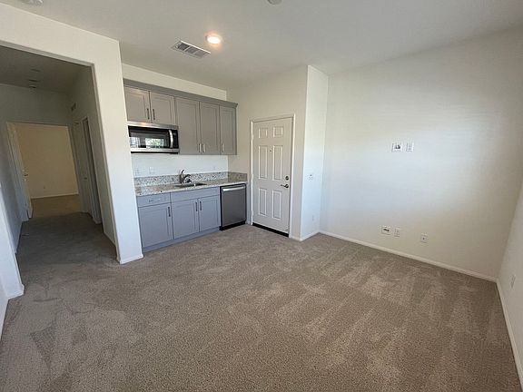 5th image of 13840 Vantage St Unit A