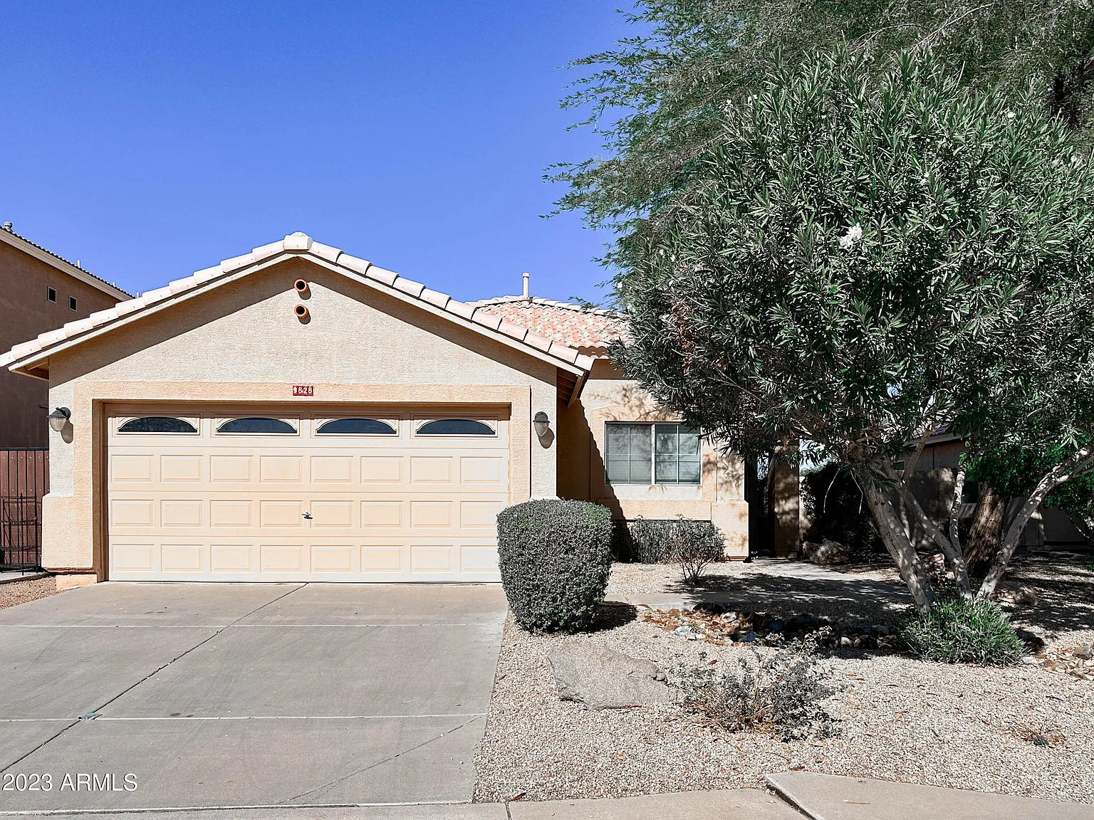 3 bed, 2.0 bath, 1352 sqft, $2,350 — Photo 1