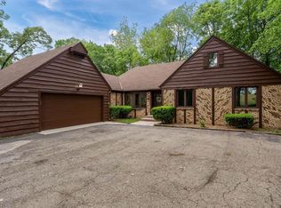 10406 S Walker Rd, Beloit, WI 53511