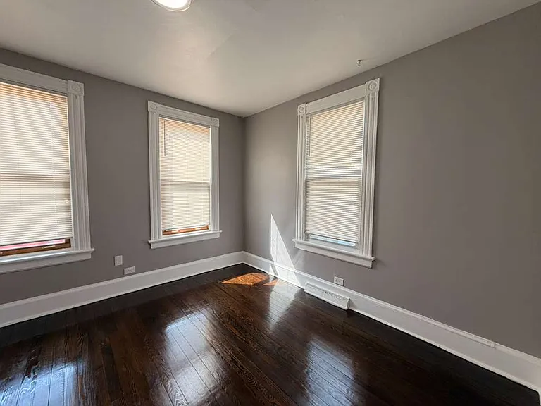 169 Gilbert Ave #1A — Photo 4