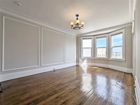 2030 Franklin St APT 301, San Francisco, CA 94109