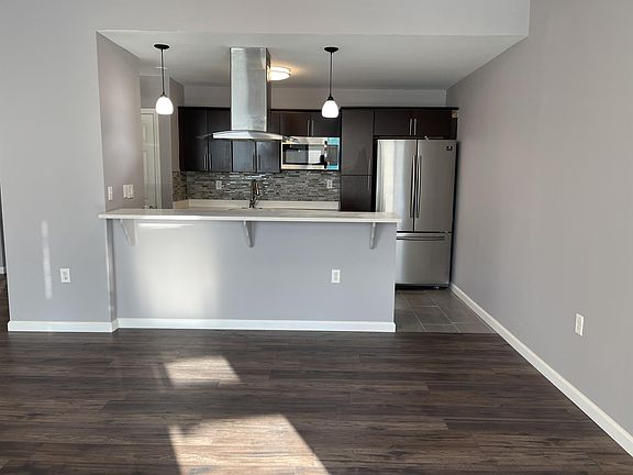 5th image of 110 Halsted St #505