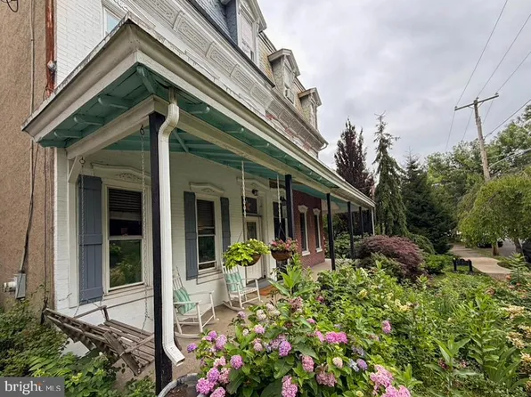 175 2nd Ave, Phoenixville, PA 19460