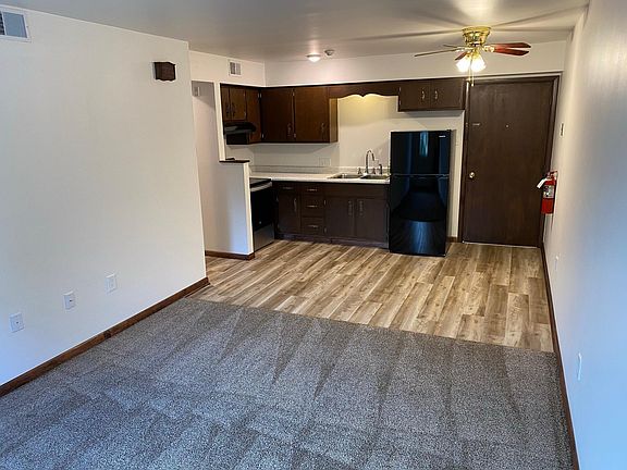 5th image of 217 Washington St APT 6