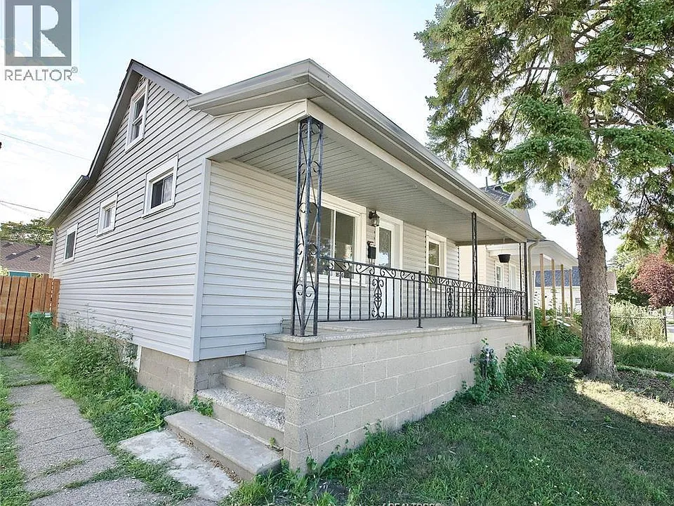 1636 Cadillac St
