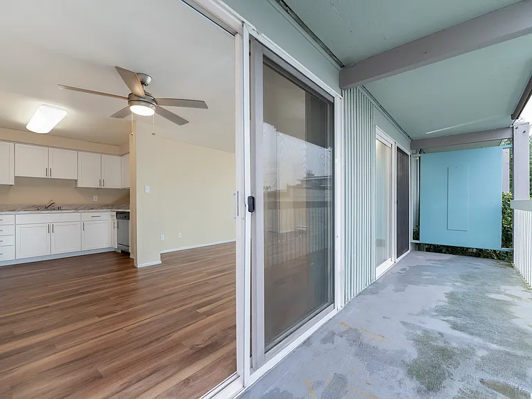 2x1, 1100 Sq Ft 2x1, 1100 Sq Ft