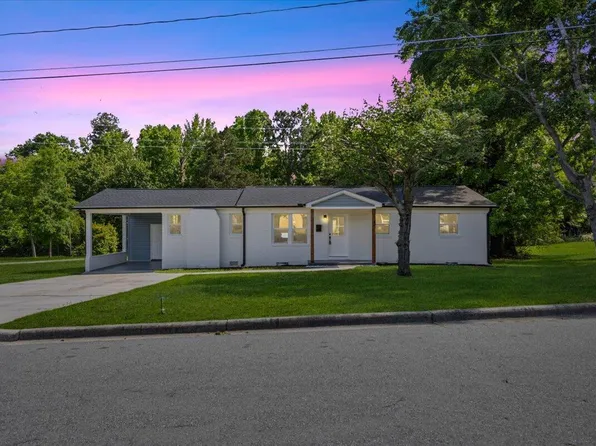 1235 Evans St, Burlington, NC 27217