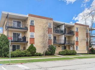 4628 River Rd APT 2B, Schiller Park, IL 60176