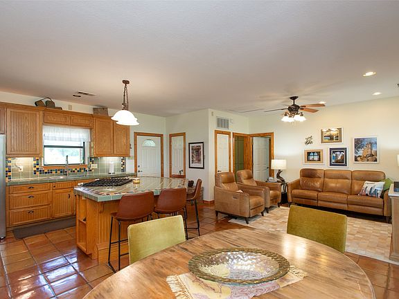 4th image of 121 Xit Ranch Rd
