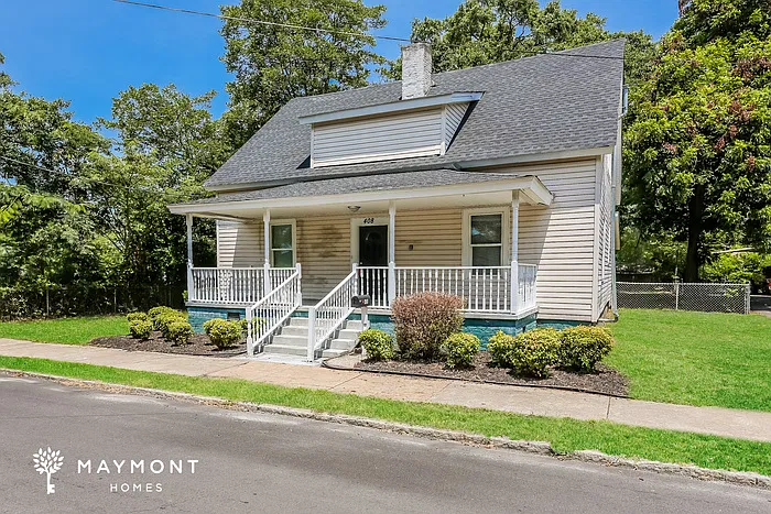 3 bed, 2.0 bath, 1700 sqft, $1,540 — Photo 4