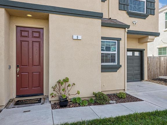 5th image of 9 Aurum Park Court