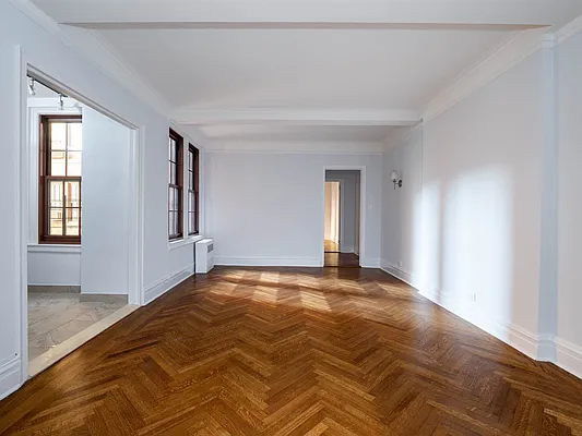 Rented by City Connections Realty | media 21