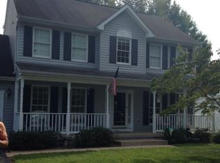 6820 Red Rose Village Dr, Fredericksburg, VA 22407