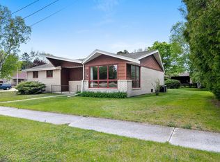 2803 11th St, Two Rivers, WI 54241