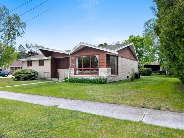 2803 11th STREET, Two Rivers, WI 54241