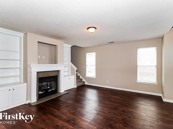 3rd image of 9269 Windy Meadow Ln
