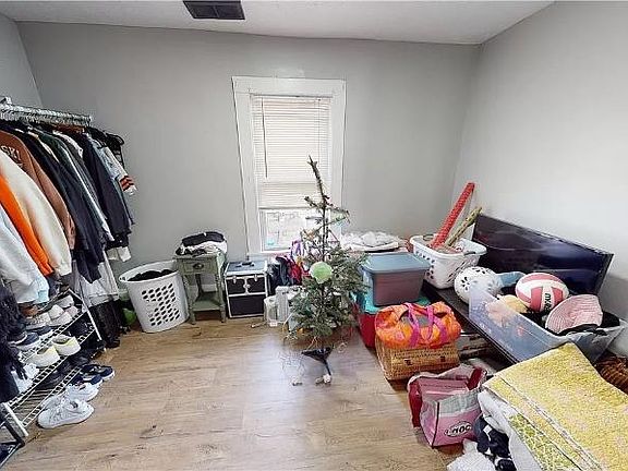 4th image of 2111 Dowd Ave APT 4