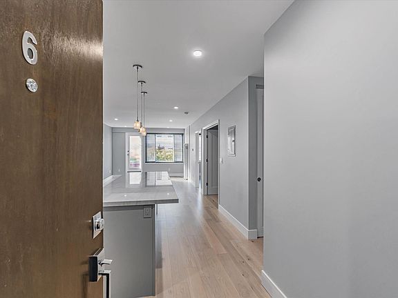 3rd image of 340 Baker St APT 6