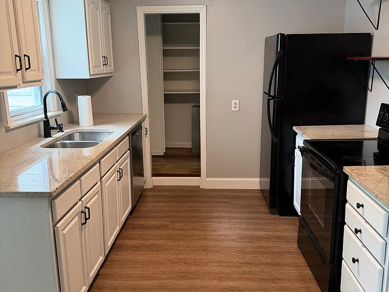 7359 Boylston Hwy — Photo 10