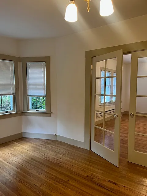 828 Taylor — Photo 1