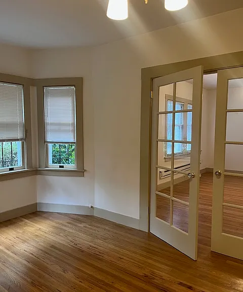 828 Taylor — Photo 1