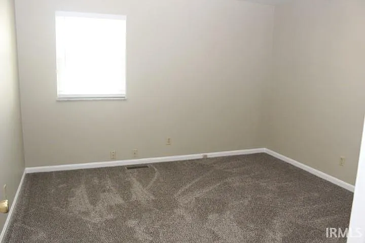2555 Stanley Ct — Photo 7