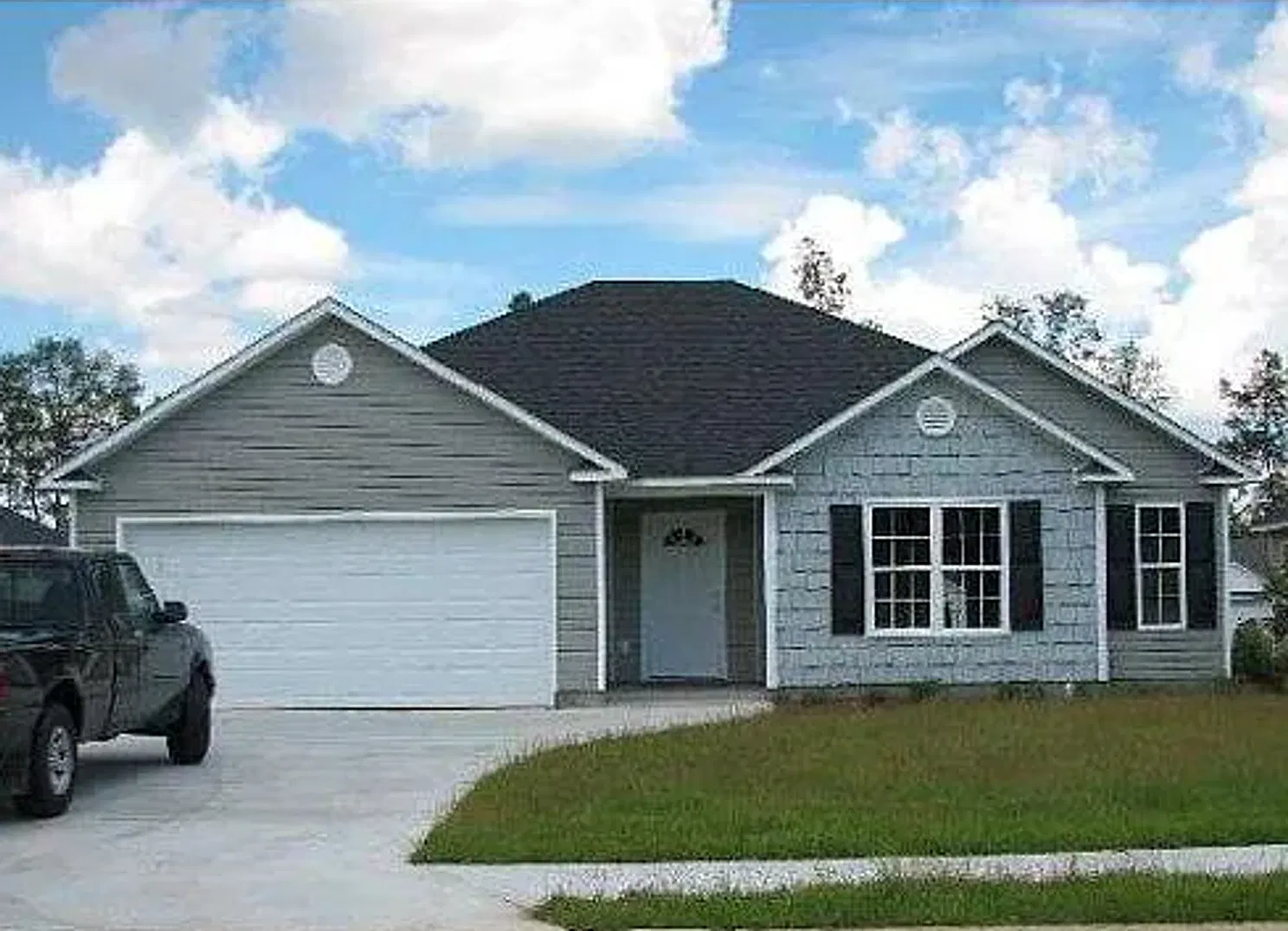 3 Bedroom 2 Bath home in Valdosta — Photo 1