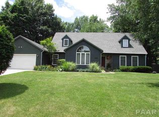 8815 N Beechwood Dr, Peoria, IL
