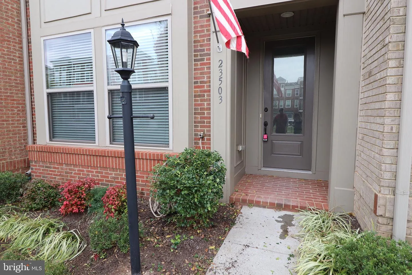 3 bed, 2380 sqft, $3,395 — Photo 1