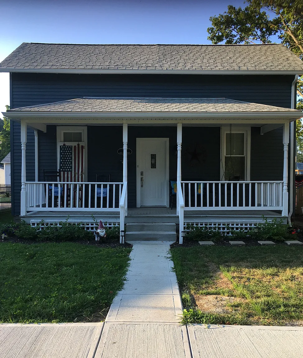 635 E Allen St photo 1