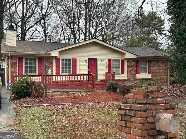 570 Ventura Dr, Forest Park, GA 30297