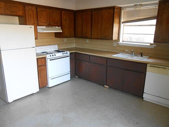 5th image of 637 Welston Cir