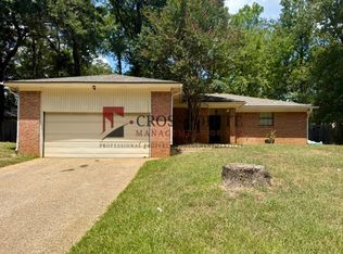 1103 Donna Dr, Whitehouse, TX 75791