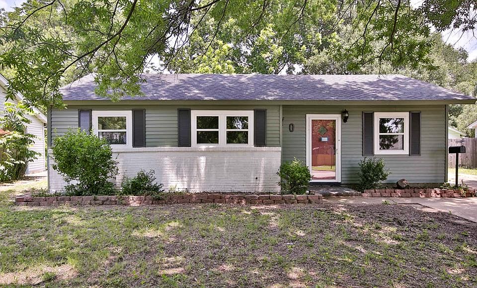 1st image of 707 Balfour Rd