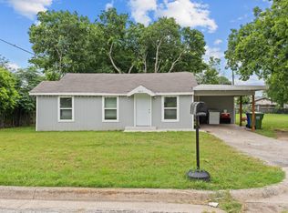 8811 Spaugh Ct, White Settlement, TX 76108