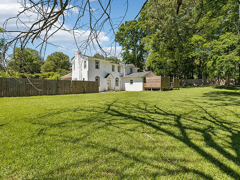 103 S Germantown Rd — Photo 9
