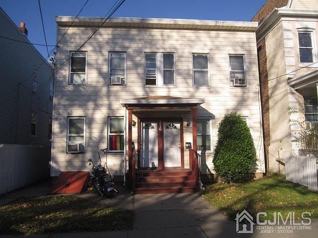 2nd image of 376 N Fayette St