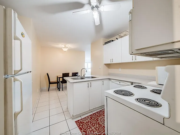 540 Ouellette Ave #5B — Photo 12