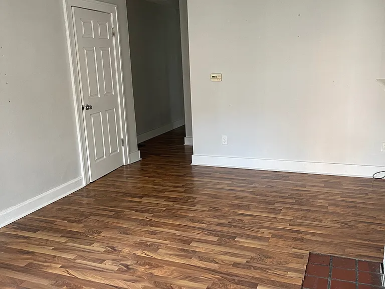1681 Oak St #B — Photo 5