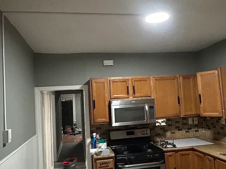 473 Putnam St #1 — Photo 3