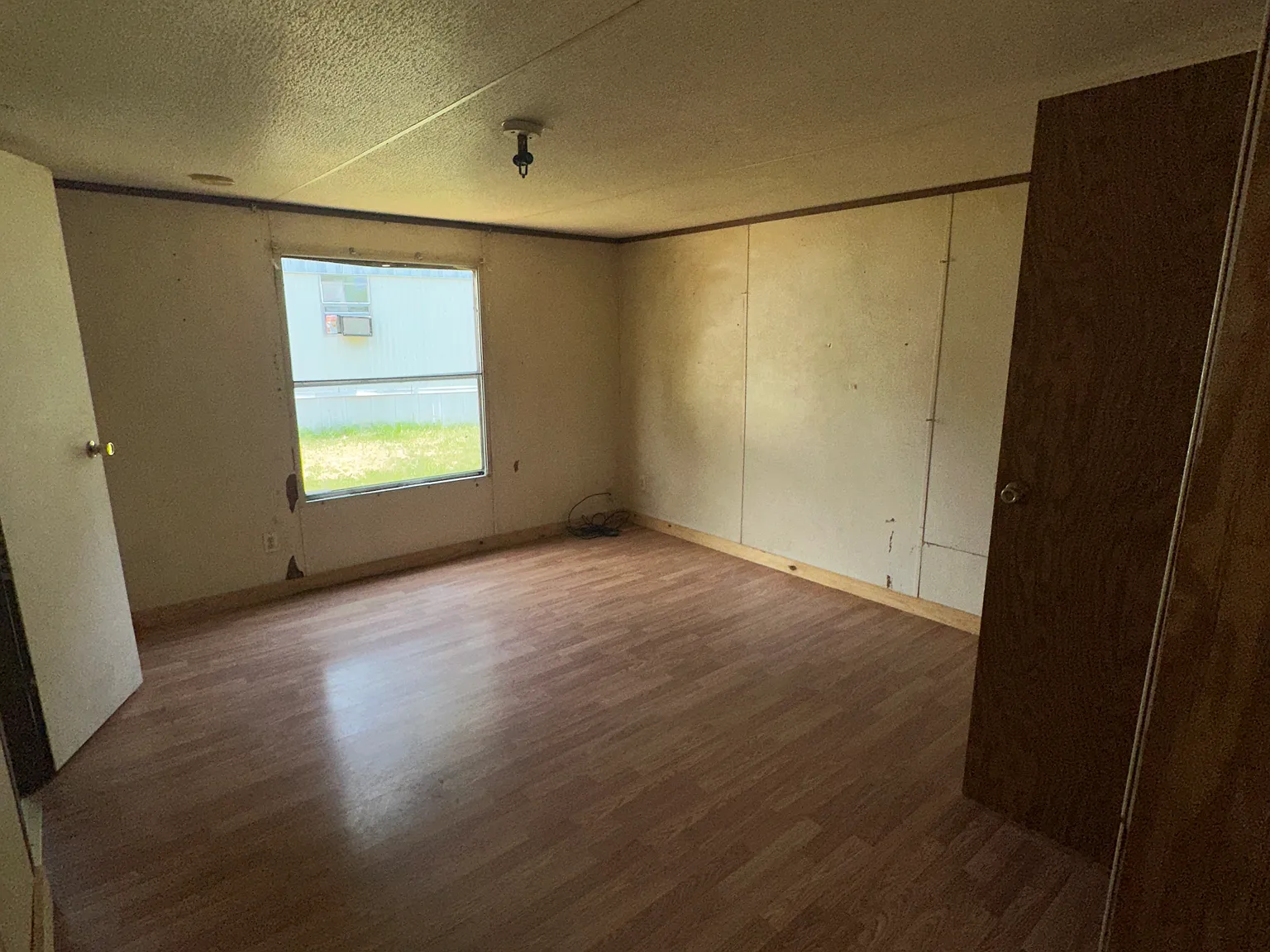 2 bed, 1050 sqft, $800 — Photo 4