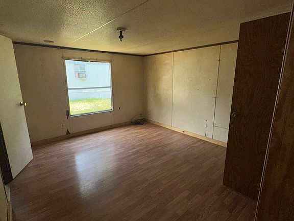 4th image of 106 Killingsworth Rd #106