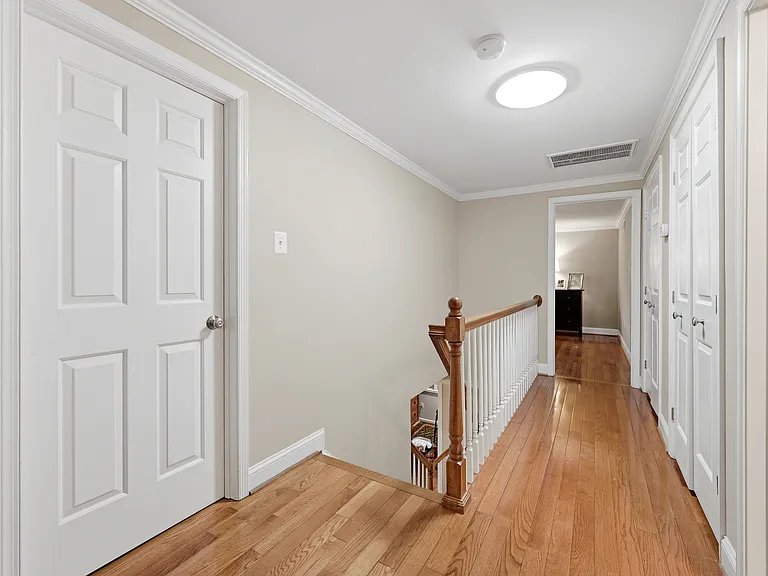 911 Riva Ridge Dr — Photo 38
