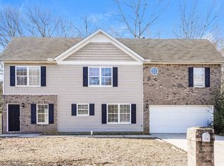 127 Lyndhurst Dr, La Vergne, TN 37086