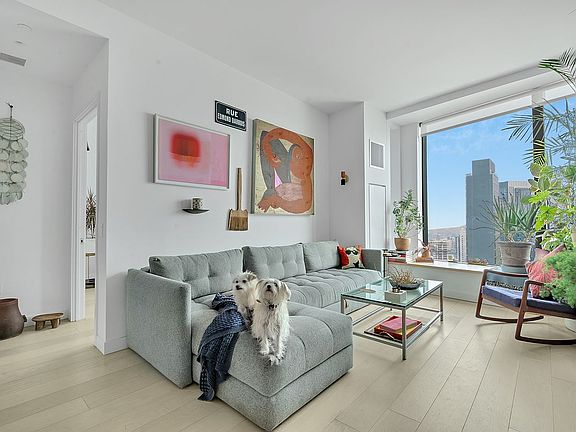 5th image of 11 Hoyt St #36D